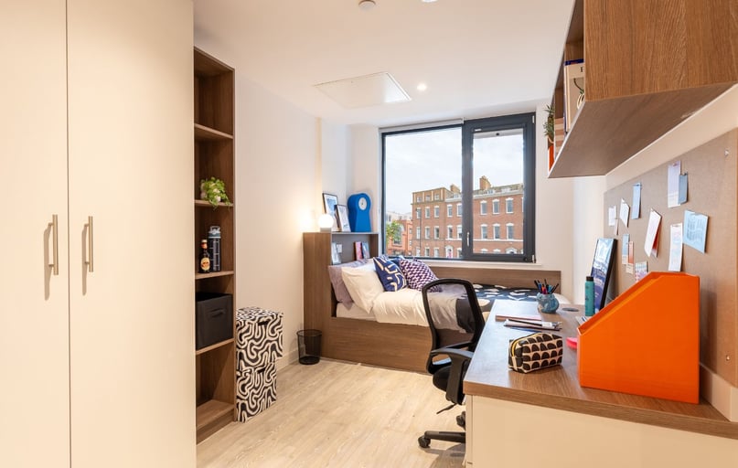 Bronze En Suite, Glassworks, St Thomas Street, City Centre, Bristol - Image 1